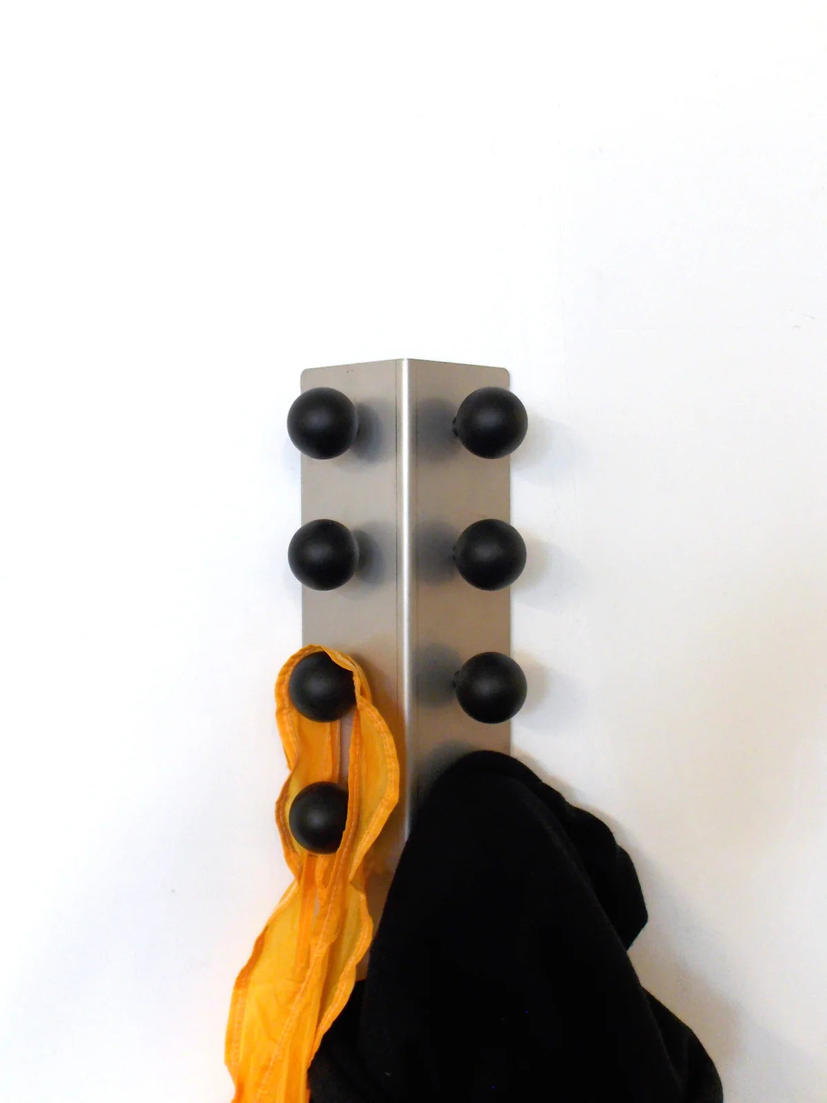 Vertical Knob Hanger